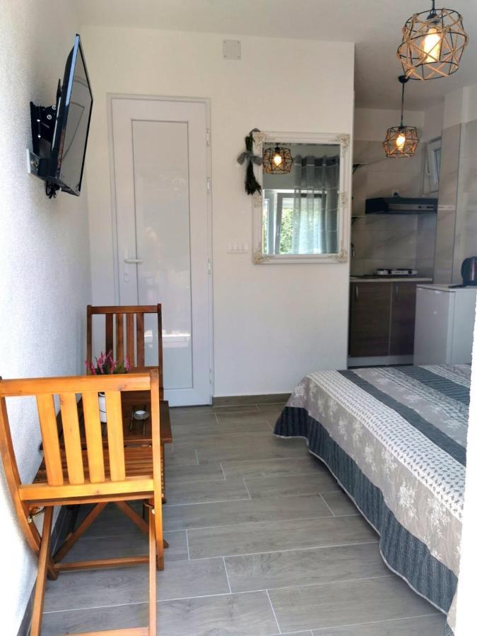 Apartments Lily Neum Esterno foto